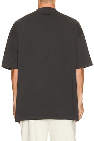 Fear of God ESSENTIALS T-SHIRT CAMPUS en Noir