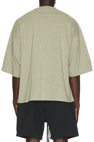 Fear of God ESSENTIALS Merch Tee en Vert