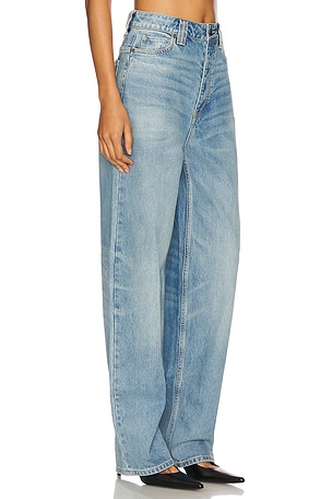 Fear of God ESSENTIALS Straight Leg Jeans in Denim-Light