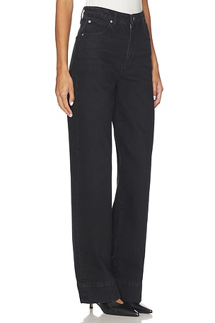 FRAME The Streamline Jeans in Black. Size 34. Also