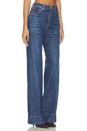 FRAME The Slice Flare Jeans in Blue