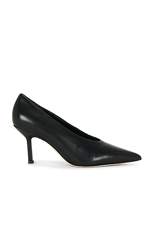 Zoe Pump Favorite Daughter