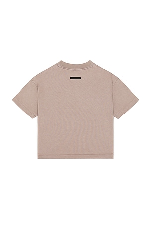 Fear of god essentials camiseta manga corta campus 90's en color Malva