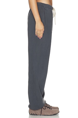 Fear of God ESSENTIALS Classic Fleece Sweatpant in Grey