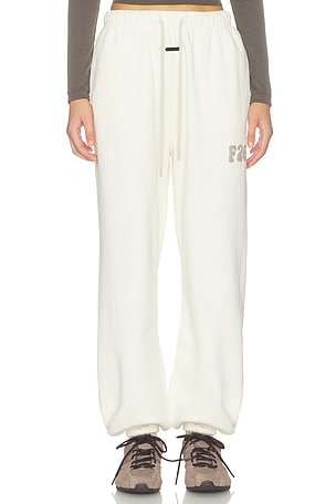 Classic Fleece Sweatpant Fear of God ESSENTIALS
