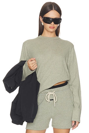 Classic Fit Long Sleeve Tee Fear of God ESSENTIALS