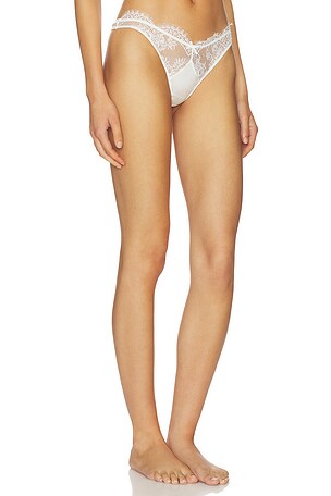 fleur du mal Frankie Lace Thong in Ivory. Size 3. Also