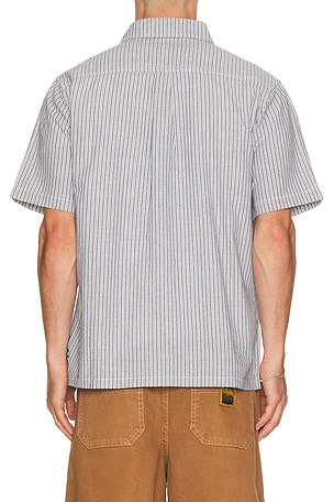 Former camisa en color azul