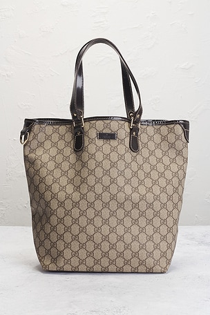 FWRD Renew Gucci GG Supreme Tote Bag in Beige