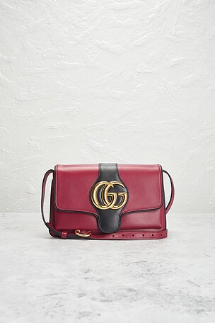 FWRD Renew Gucci Arli Shoulder Bag Red in Red