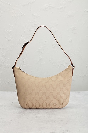 FWRD Renew Gucci Hobo Bag in Beige