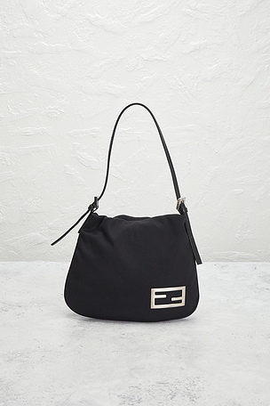 FWRD Renew Fendi Shoulder Bag in Black