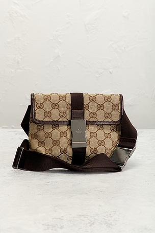 Fwrd renew bolso gucci en color Beige