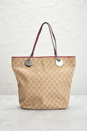Fwrd renew bolso gucci en color Beige