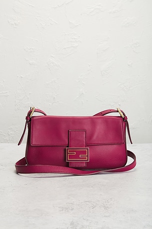FWRD Renew Fendi Baguette Shoulder Bag in Fuchsia