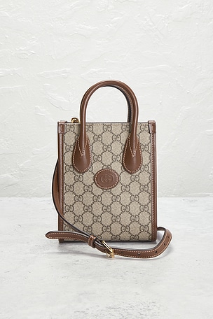 Fwrd renew bolso gucci en color Beige