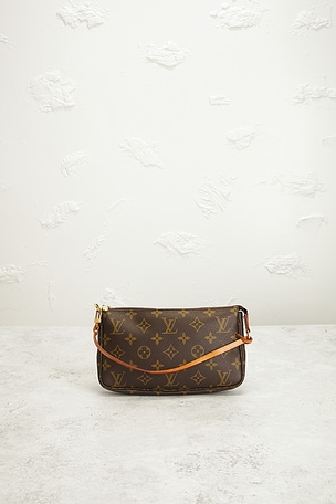 Fwrd renew bolso hombro louis vuitton en color marrón