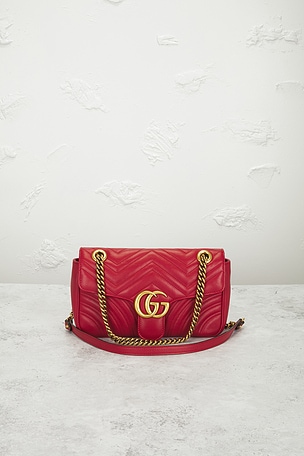 FWRD Renew Gucci GG Marmont Shoulder Bag in Red