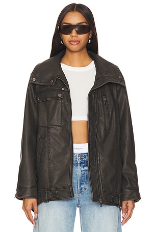 BLOUSON IMITATION CUIR BUCKLE UP Free People