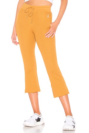 Free People PANTALON SWEAT REYES en Khaki REVOLVE