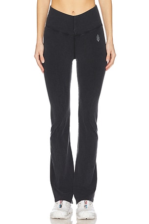 PANTALON FLARE FP MOVEMENT GO TO Free People