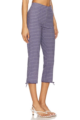 Free People Feeling Flirty Slim Capri Pant in Mauve
