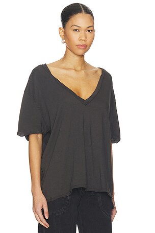 Free People Nina Tee V in Ivory. Size XS. Also