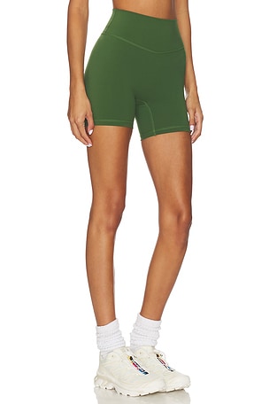 FORM 5 Core Shorts in Dark Green