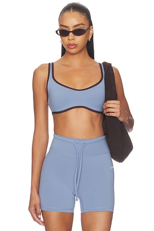 СПОРТИВНЫЙ БЮСТГАЛЬТЕР С ЗАКРУГЛЕННЫМ ПОДОЛОМ  CURVED HEM SPORTS BRA FORM