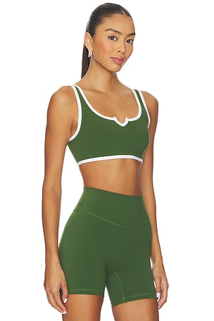 FORM V Scoop Sports Bra in Dark Green