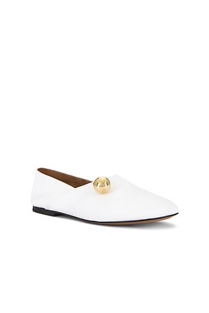 Flattered Pepper Flats in White