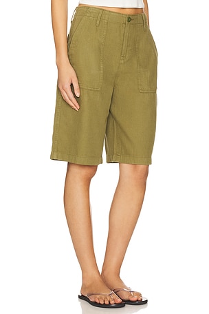 Good American Lite Linen Bermuda Short in Olive