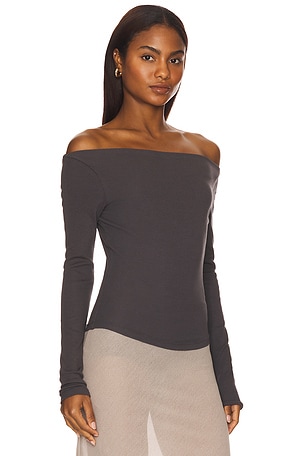 Geel Walter Top in Charcoal
