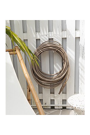 Garden Glory Classic Hose Holder in Beige