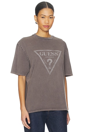 Guess Originals Vintage Triangle Tee in Grey