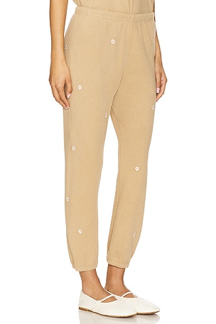 The Great The Stadium Sweatpant With Daisy Embroidery in Brown