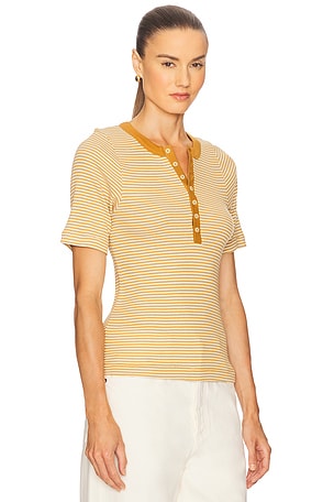 The Great Baseline Henley Tee in Yellow. Size 3 / L. Also