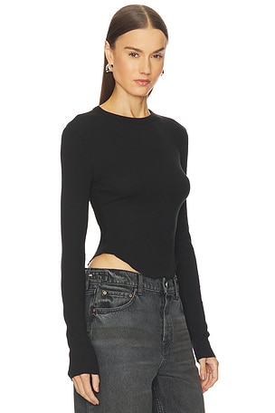 GRLFRND T-SHIRT SCOOP HEM LONG SLEEVE TEE en Noir