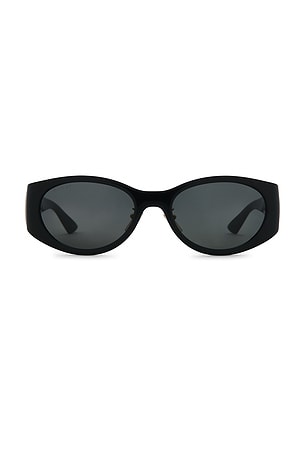 Oval Sunglasses Gucci