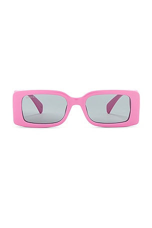 Chaise Longue Rectangular SunglassesGucci$450