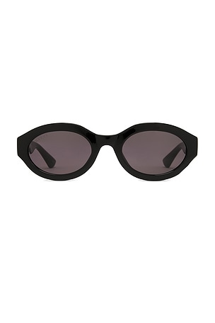 Oval Sunglasses Gucci