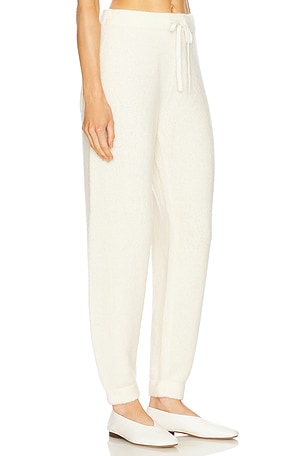 Guest In Residence Cloud Jogger in Cream