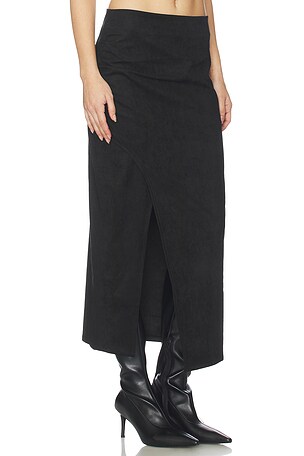 HEARTLOOM Sampaio Skirt in Black