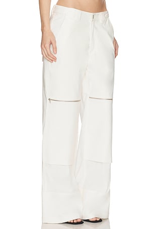 HAELO Flex Waist Zip Cargo Pant in Ivory