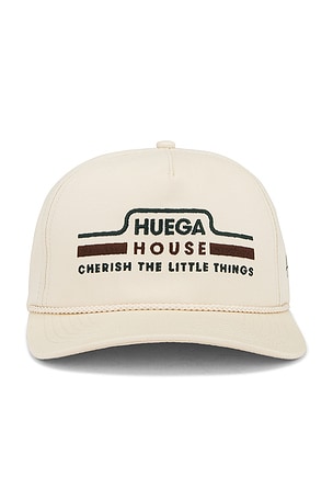 CHAPEAU UMAGE Huega House