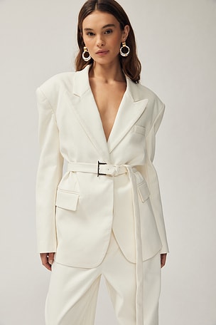 The Belted Blazer Helsa