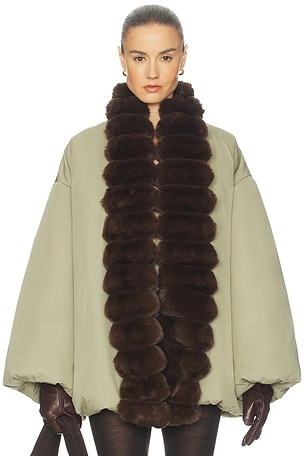 Helsa Bubble Puffer With Faux Fur in Green