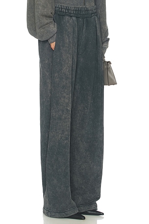 Helsa The Full Sweatpants in Fleece in Black