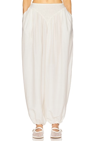 The Balloon Pants in Silk And Wool Helsa
