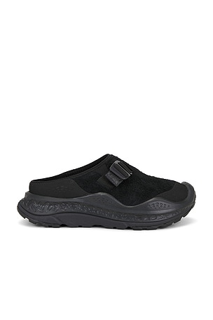 ORA PRIMO スニーカー HOKA